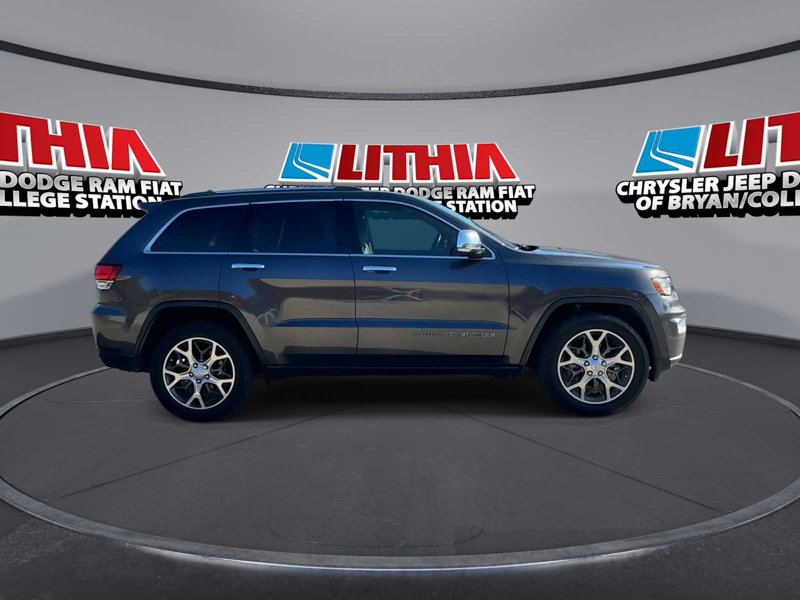 Thumbnail: 2020 Jeep Grand Cherokee - 9