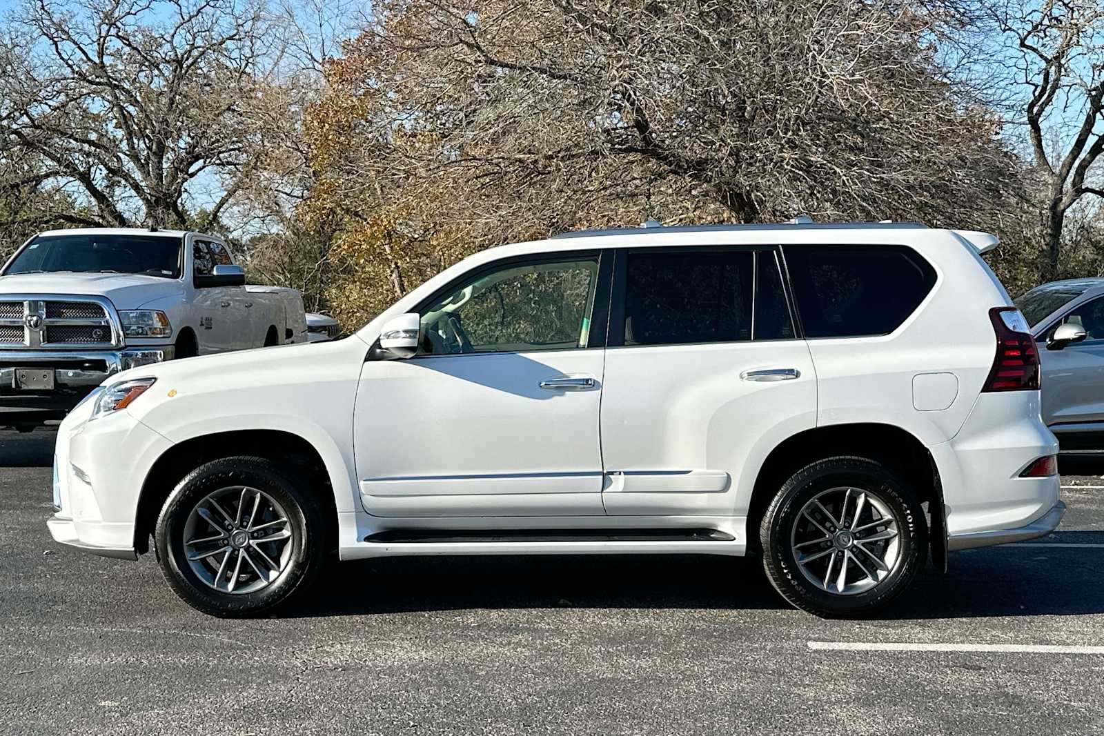 Thumbnail: 2019 Lexus GX - 12