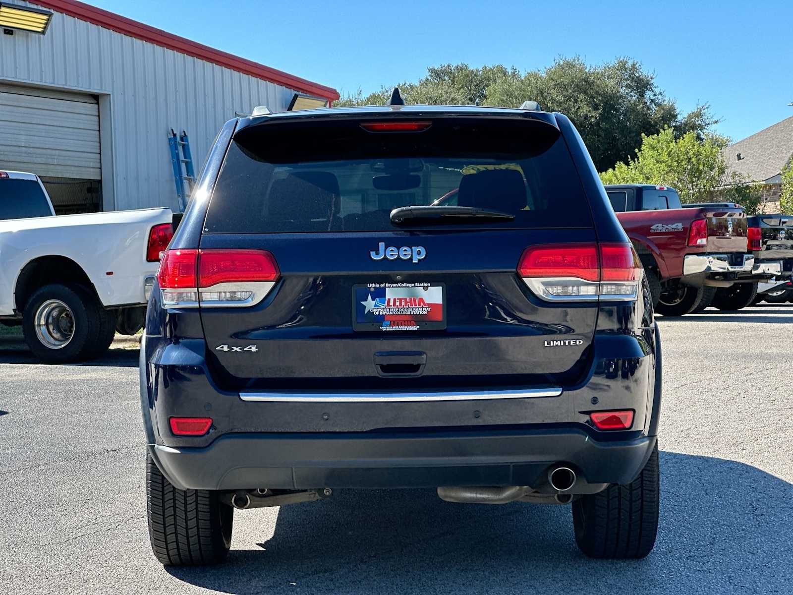 Thumbnail: 2018 Jeep Grand Cherokee - 14