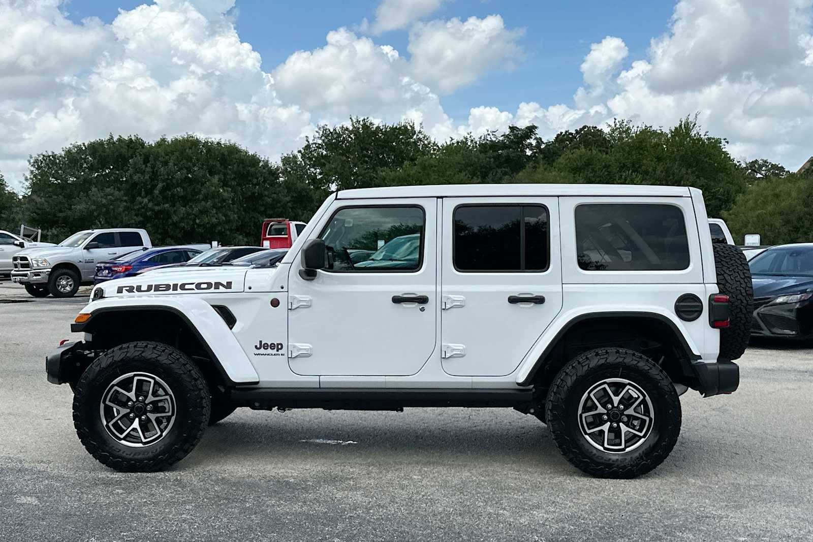 Thumbnail: 2025 Jeep Wrangler - 12