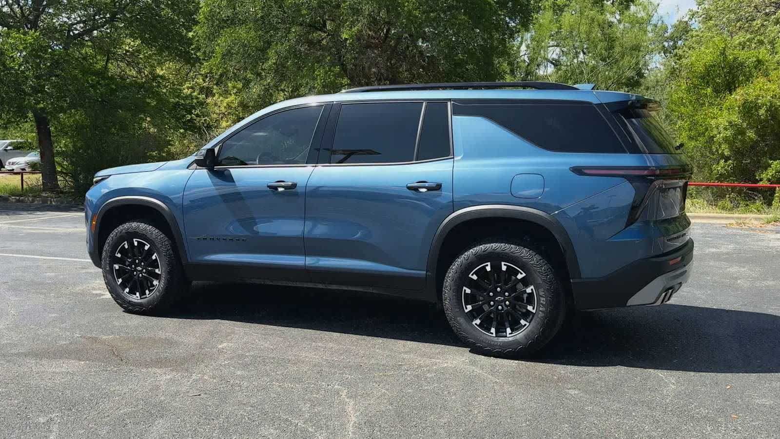 Thumbnail: 2025 Chevrolet Traverse - 5