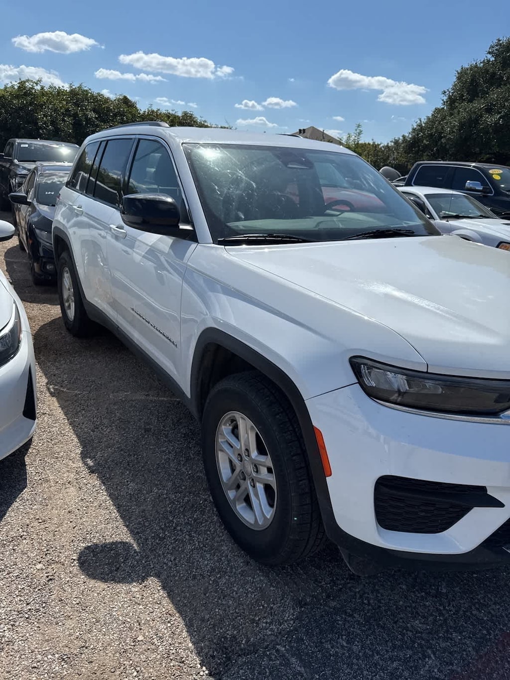 Used 2023 Jeep Grand Cherokee Laredo SUV