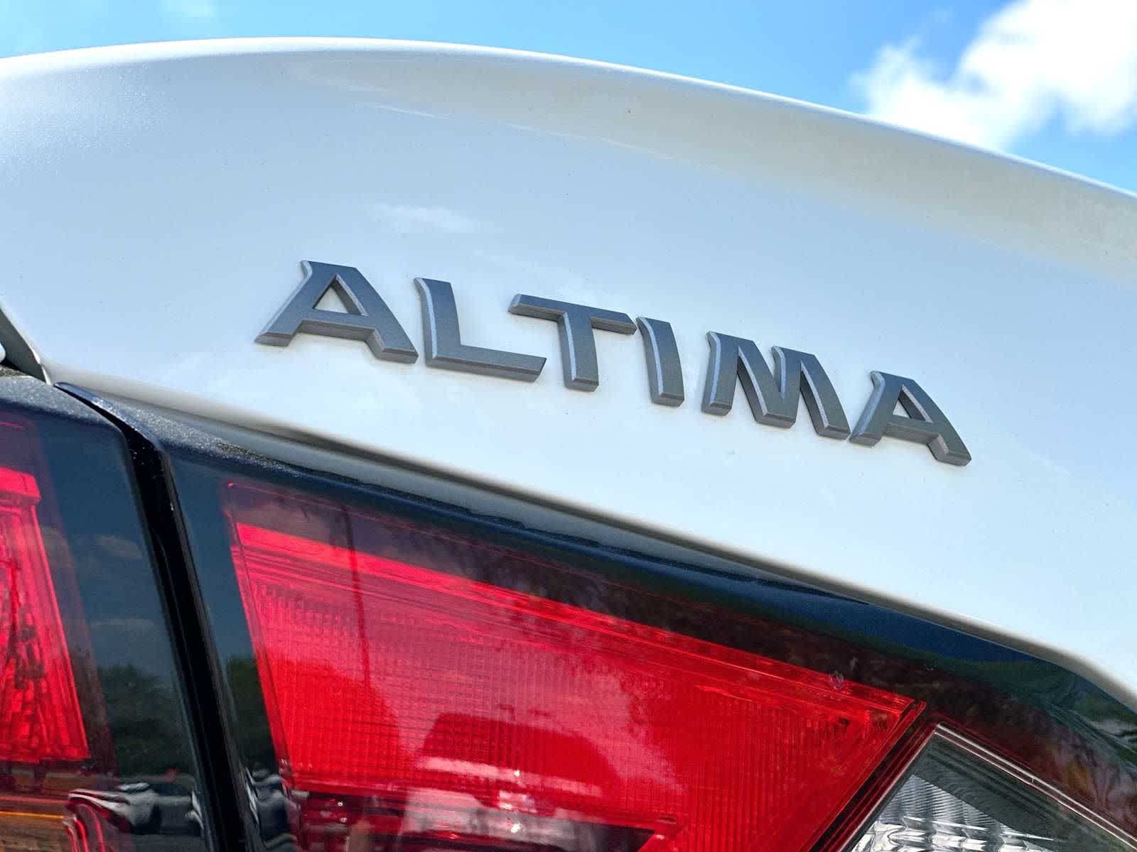 Thumbnail: 2025 Nissan Altima - 15