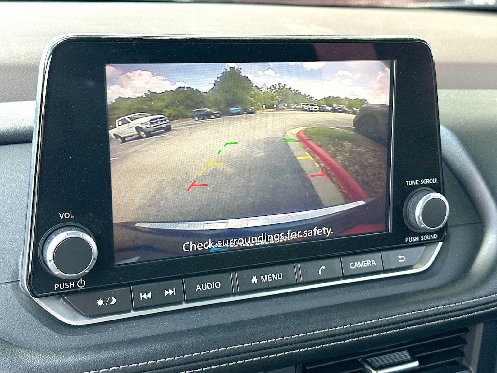 Thumbnail: 2023 Nissan Rogue - 20