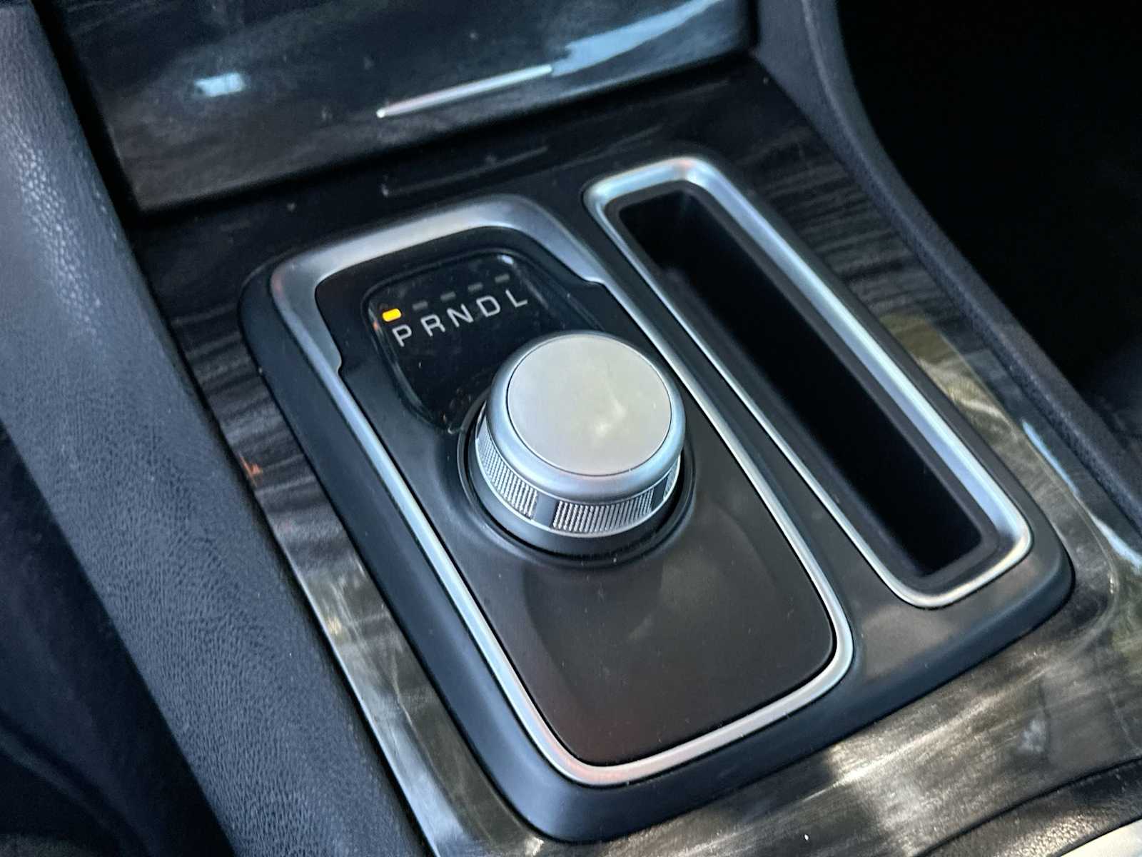 Thumbnail: 2019 Chrysler 300 - 21