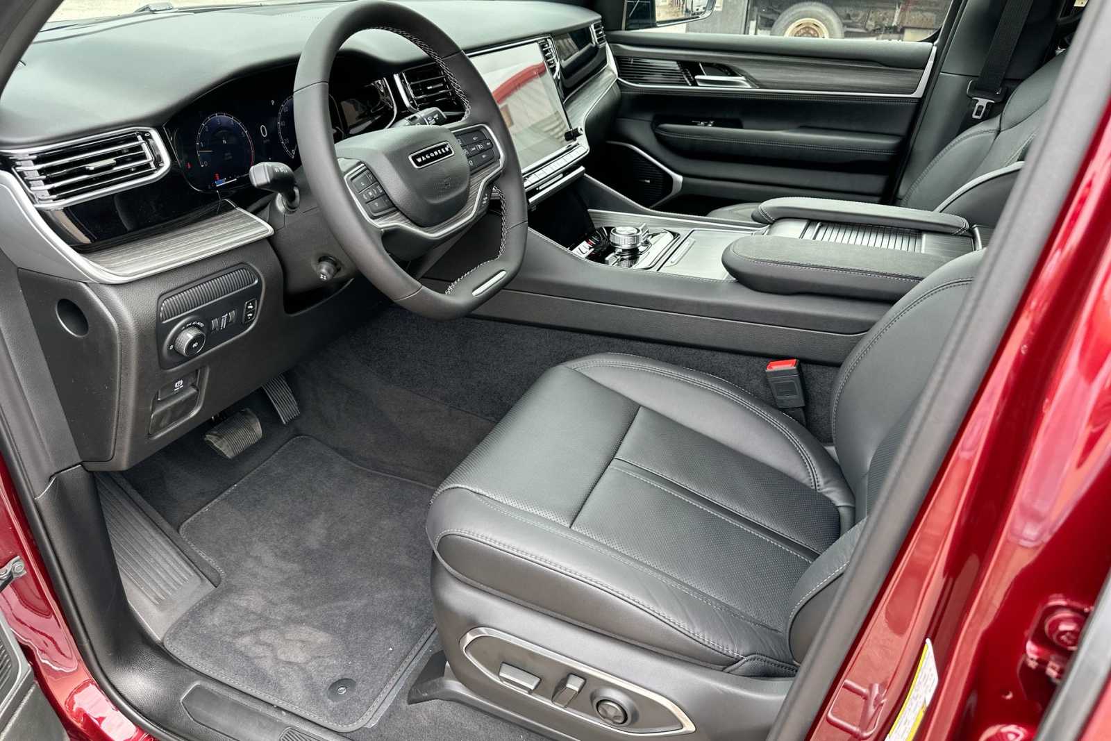 Thumbnail: 2024 Jeep Wagoneer - 18