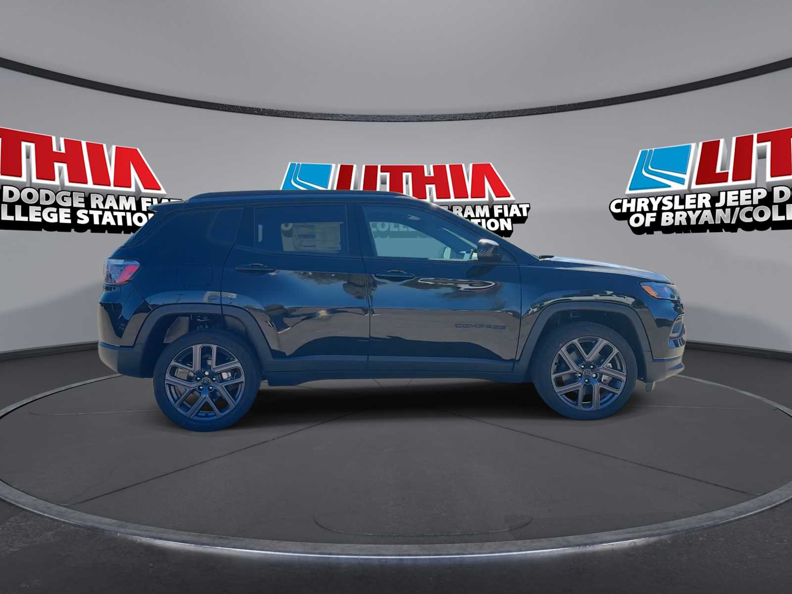 Thumbnail: 2026 Jeep Compass - 9