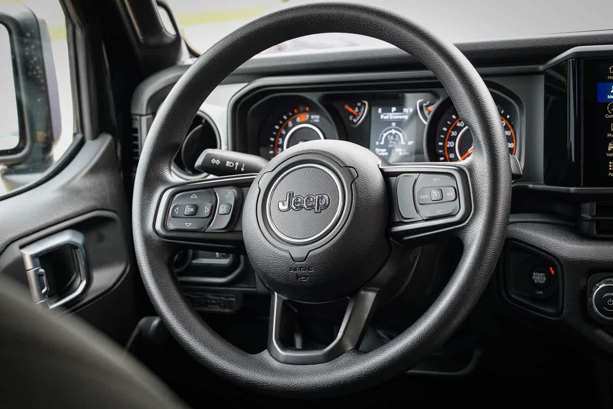 Thumbnail: 2024 Jeep Wrangler - 28