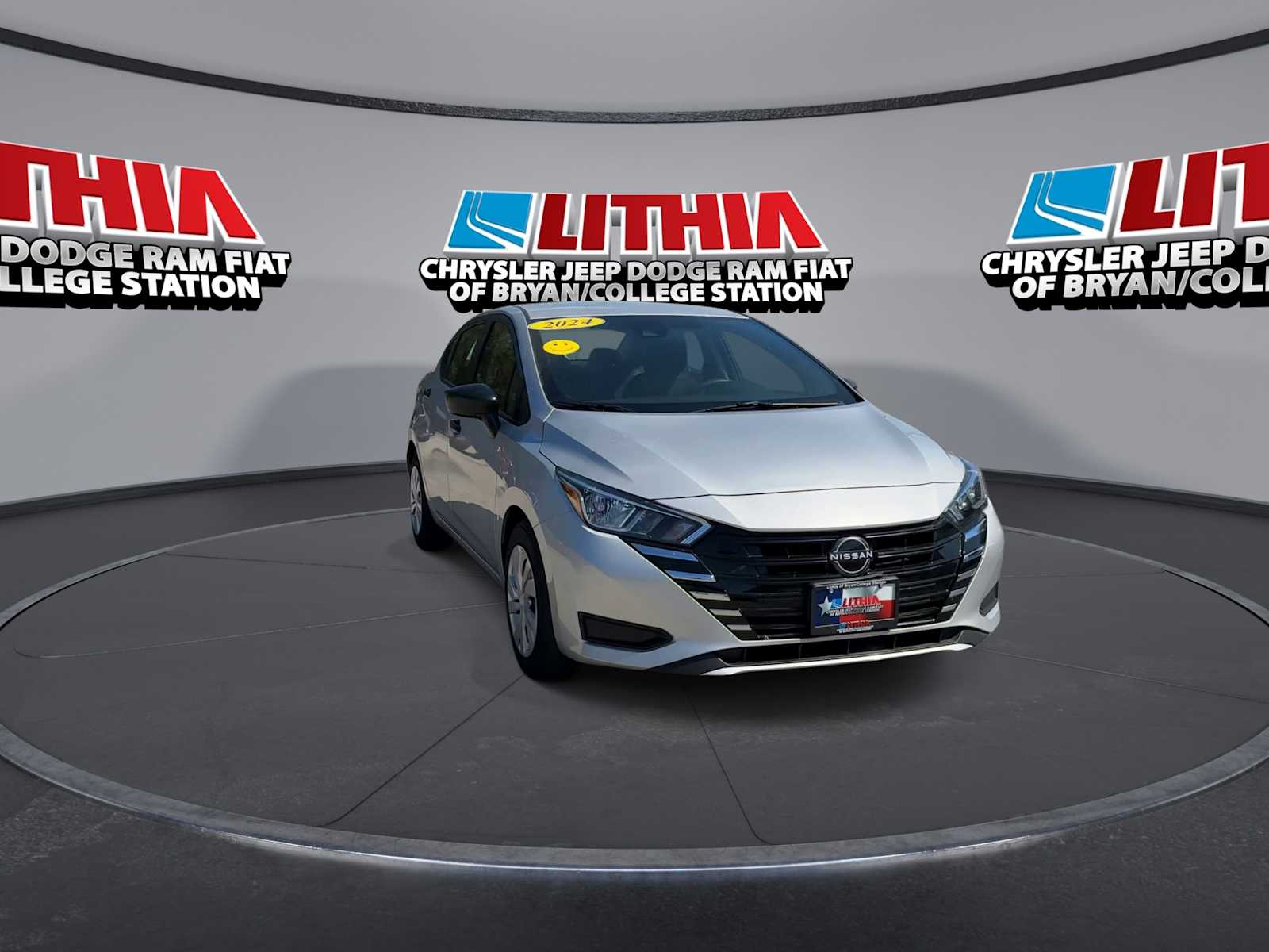 2024 Nissan Versa 1.6 S photo 2