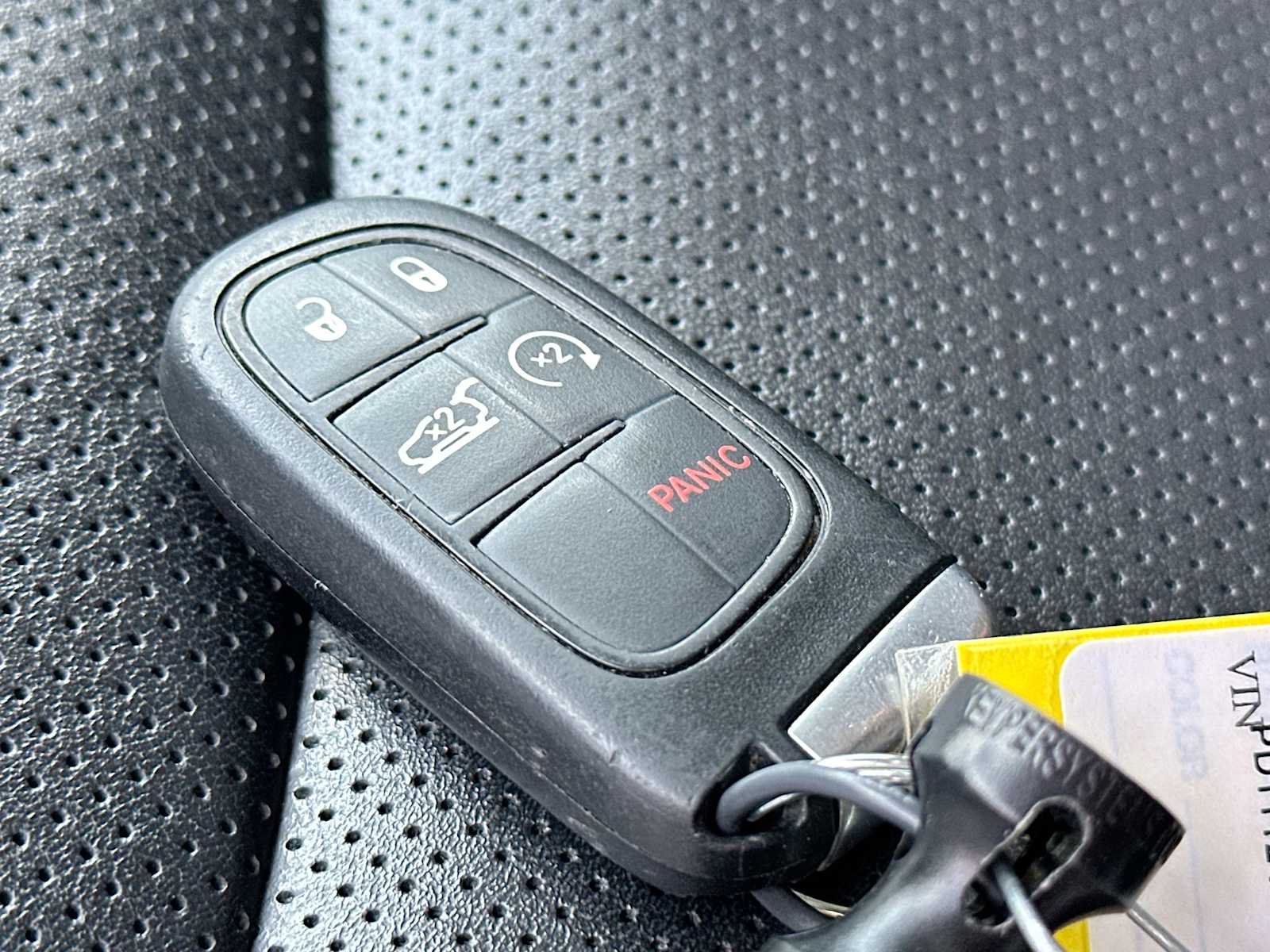 Thumbnail: 2023 Jeep Cherokee - 29