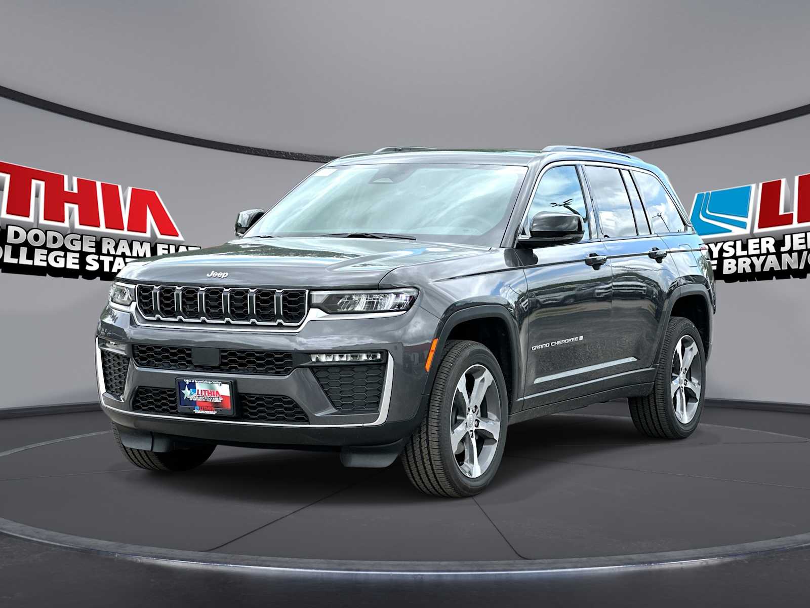 Thumbnail: 2026 Jeep Grand Cherokee - 1