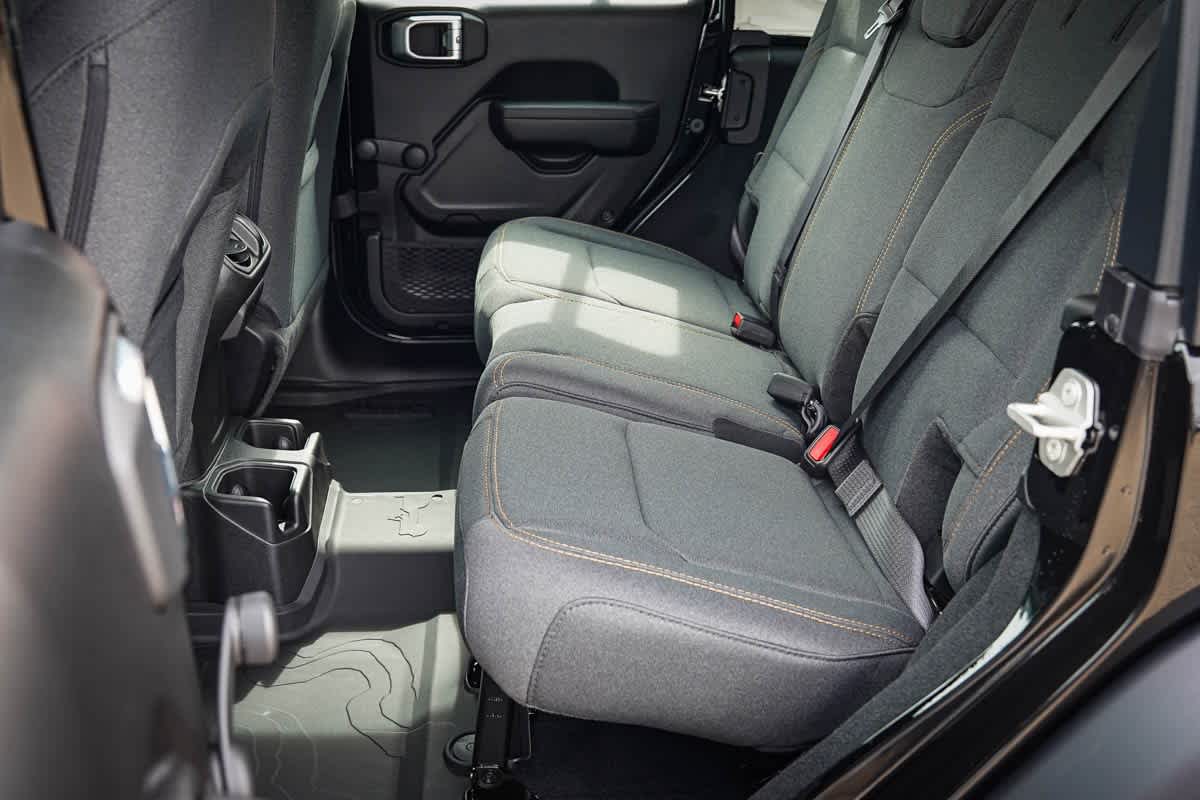 Thumbnail: 2024 Jeep Wrangler - 25