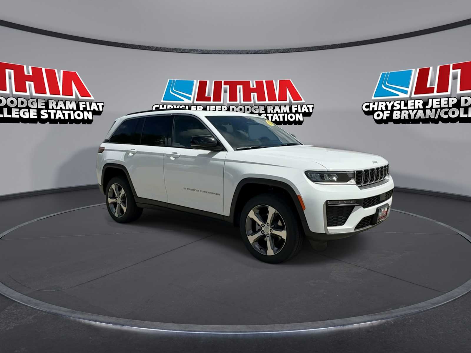 Thumbnail: 2026 Jeep Grand Cherokee - 2