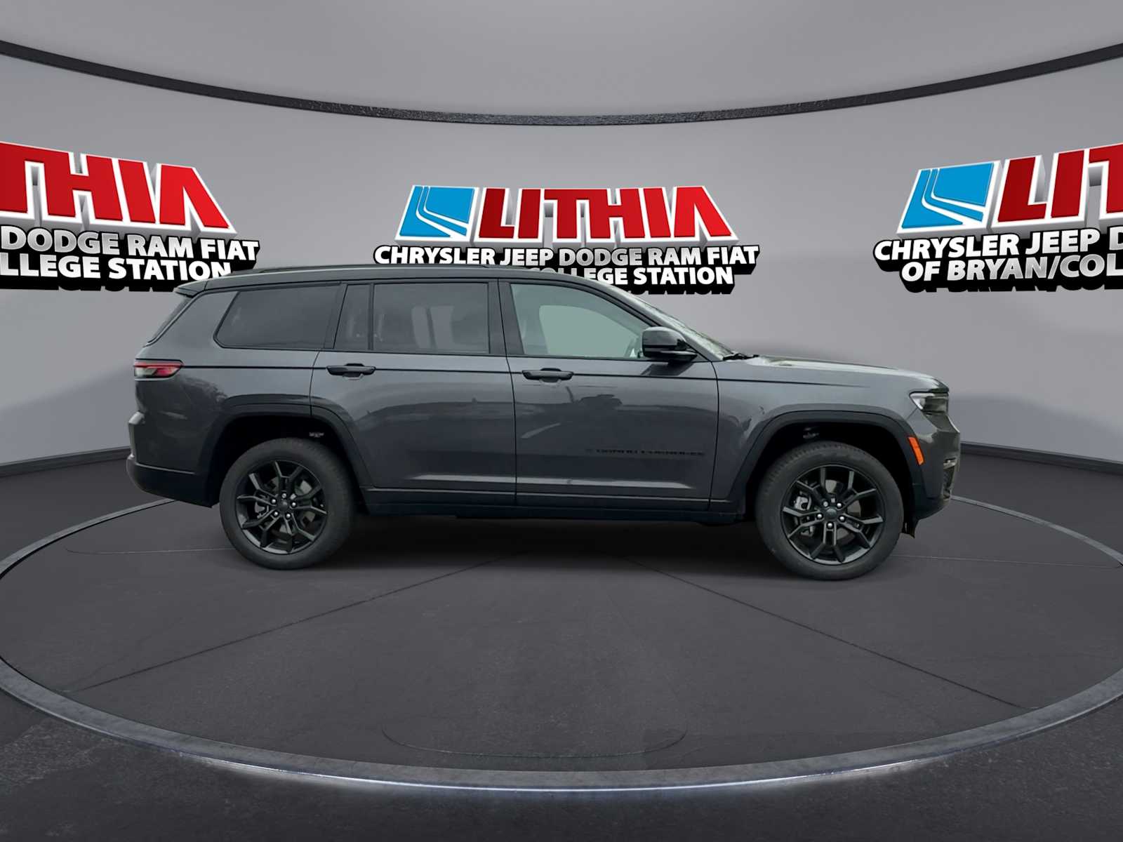 Thumbnail: 2025 Jeep Grand Cherokee - 9