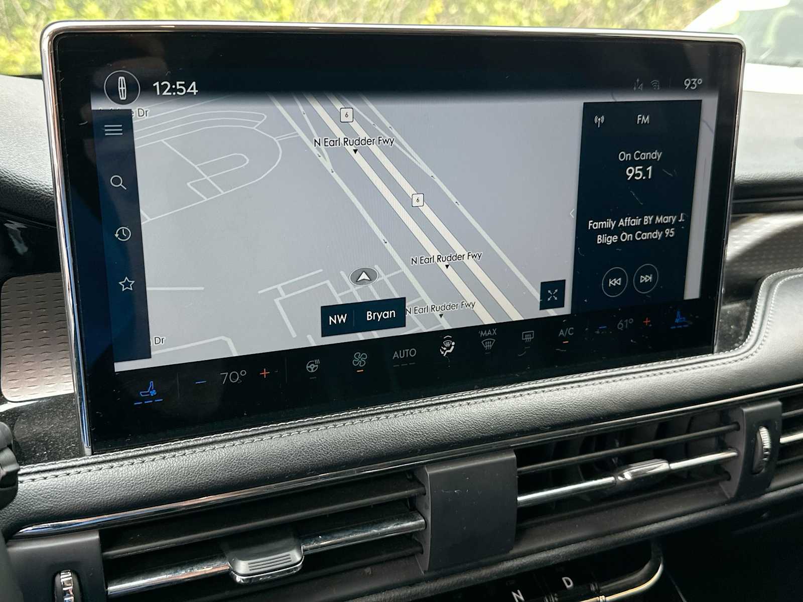 Thumbnail: 2023 Lincoln Corsair - 20