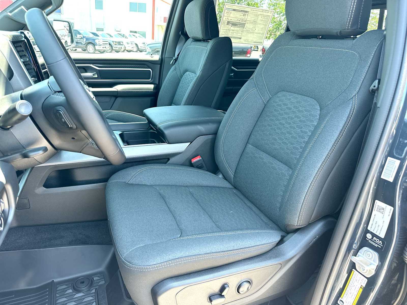 Thumbnail: 2026 RAM 1500 - 17