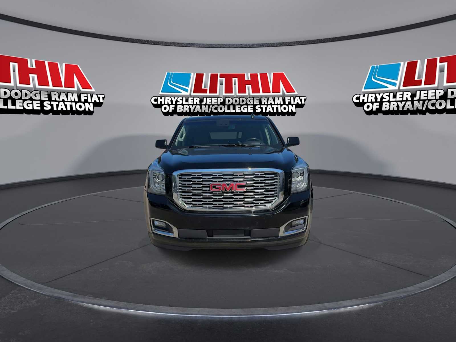 2018 GMC Yukon XL Denali 3