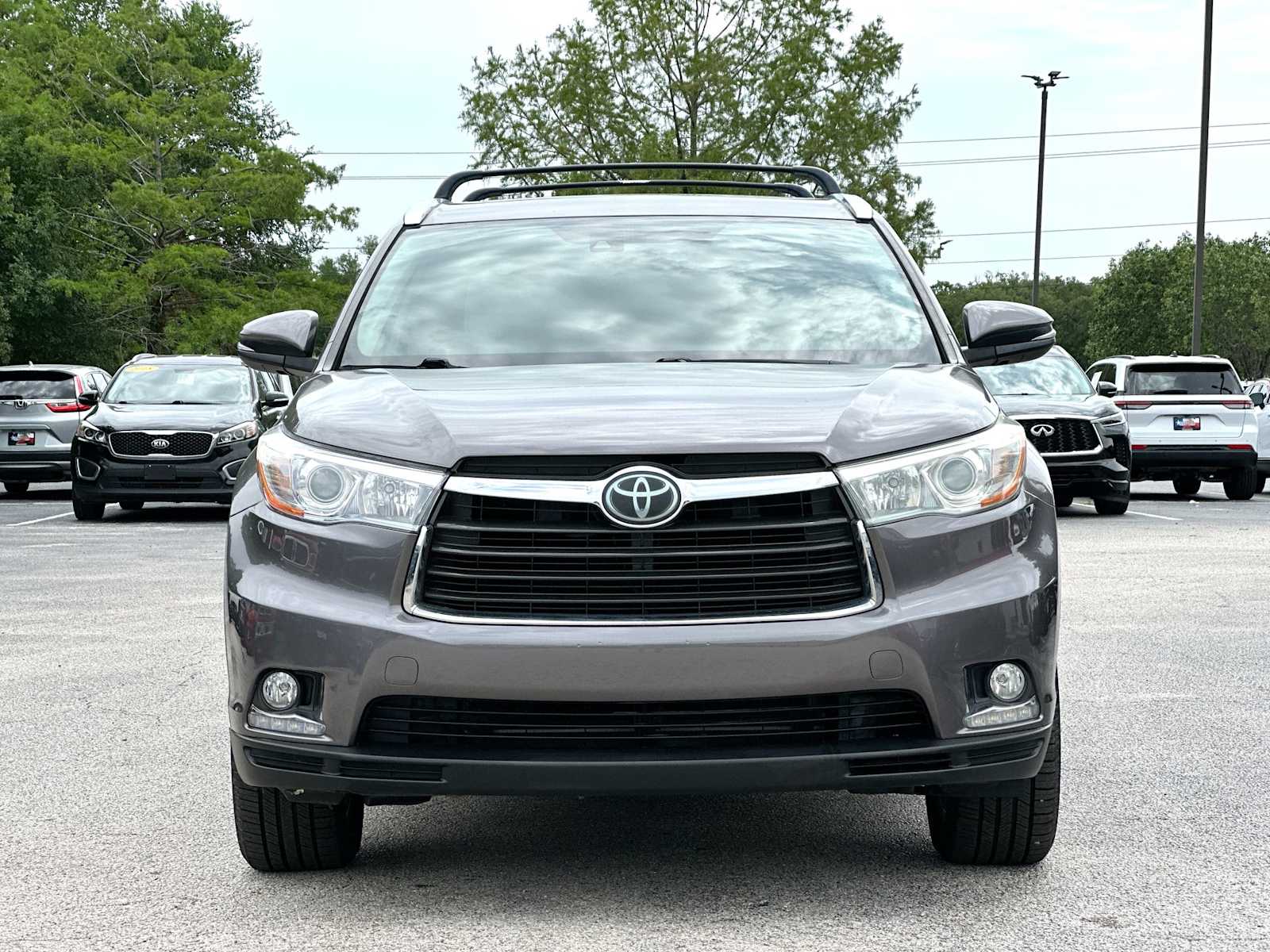 Thumbnail: 2015 Toyota Highlander - 9