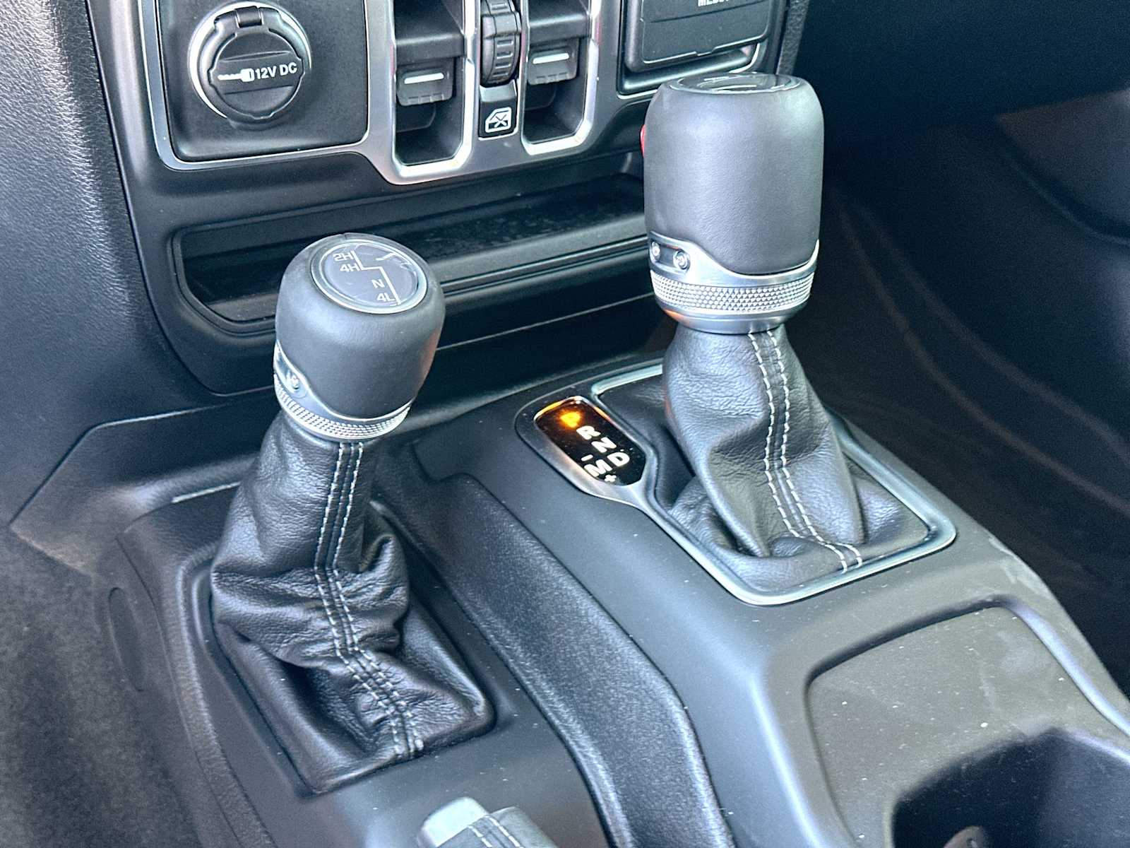 Thumbnail: 2026 Jeep Gladiator - 21