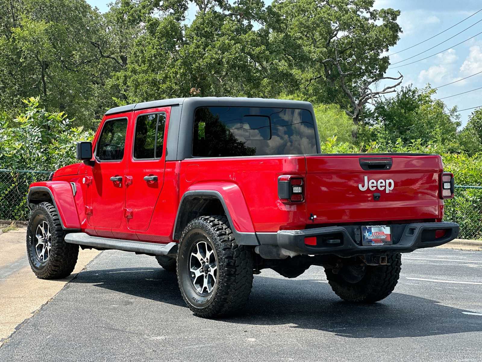 Thumbnail: 2020 Jeep Gladiator - 13