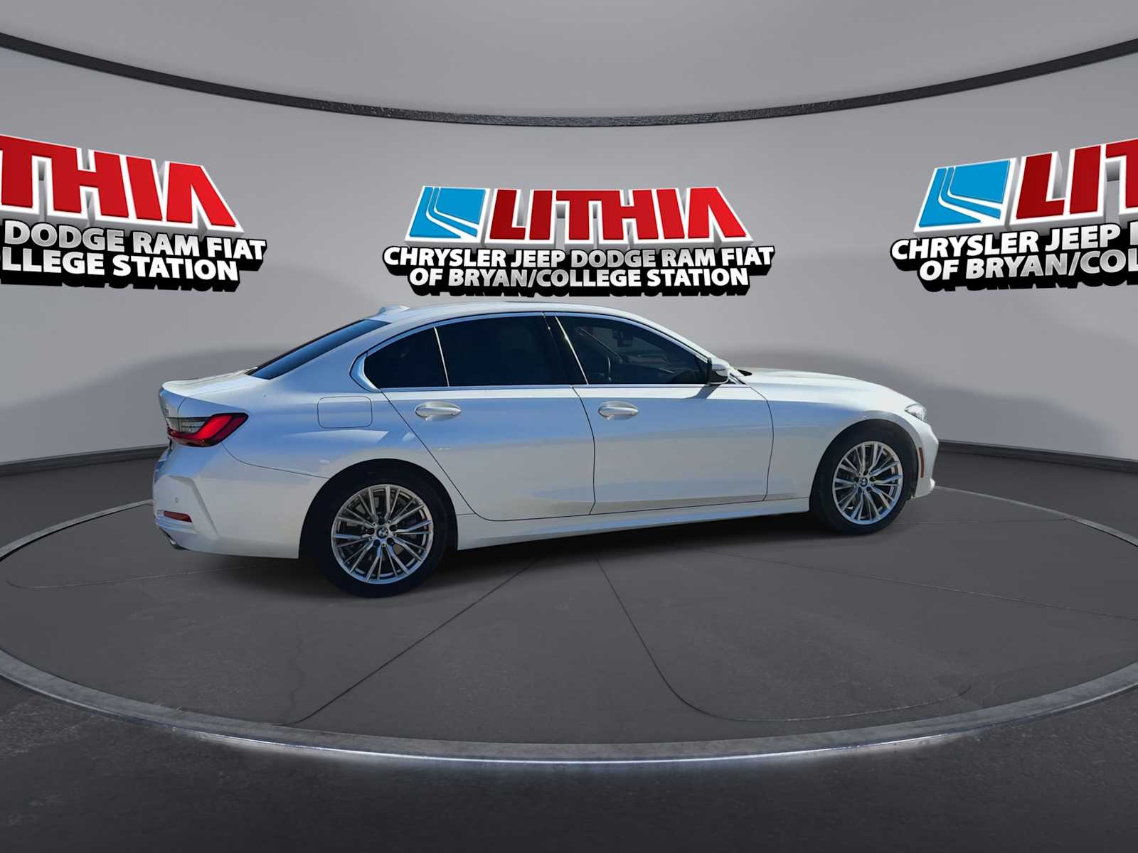 Thumbnail: 2024 BMW 3 Series - 8