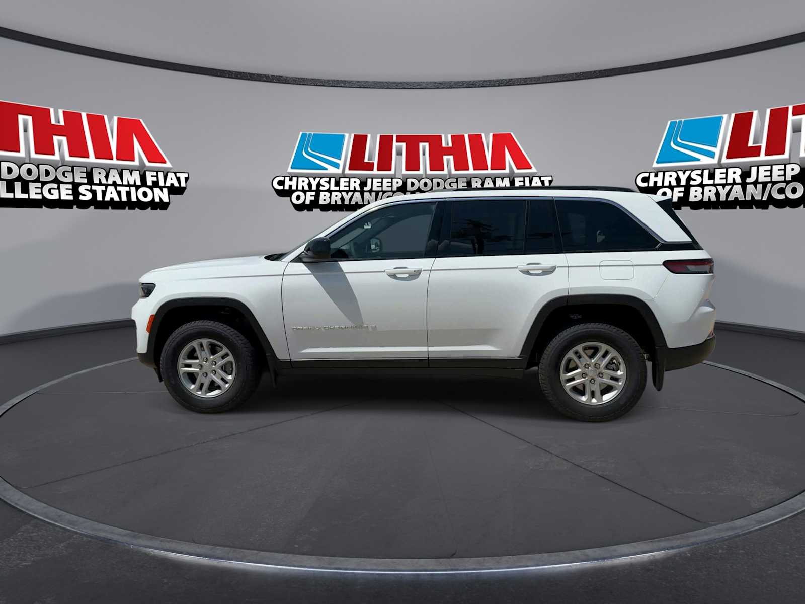 Thumbnail: 2025 Jeep Grand Cherokee - 5