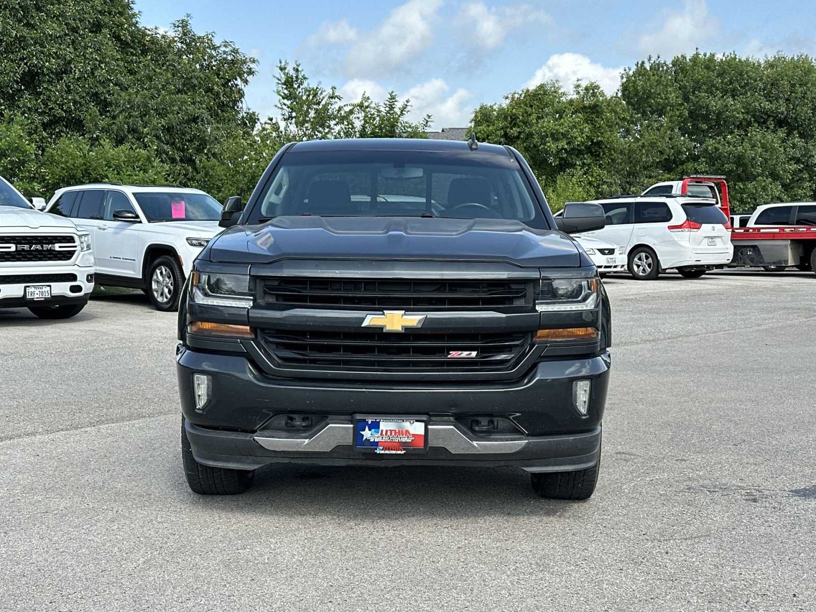 Thumbnail: 2018 Chevrolet Silverado 1500 - 10