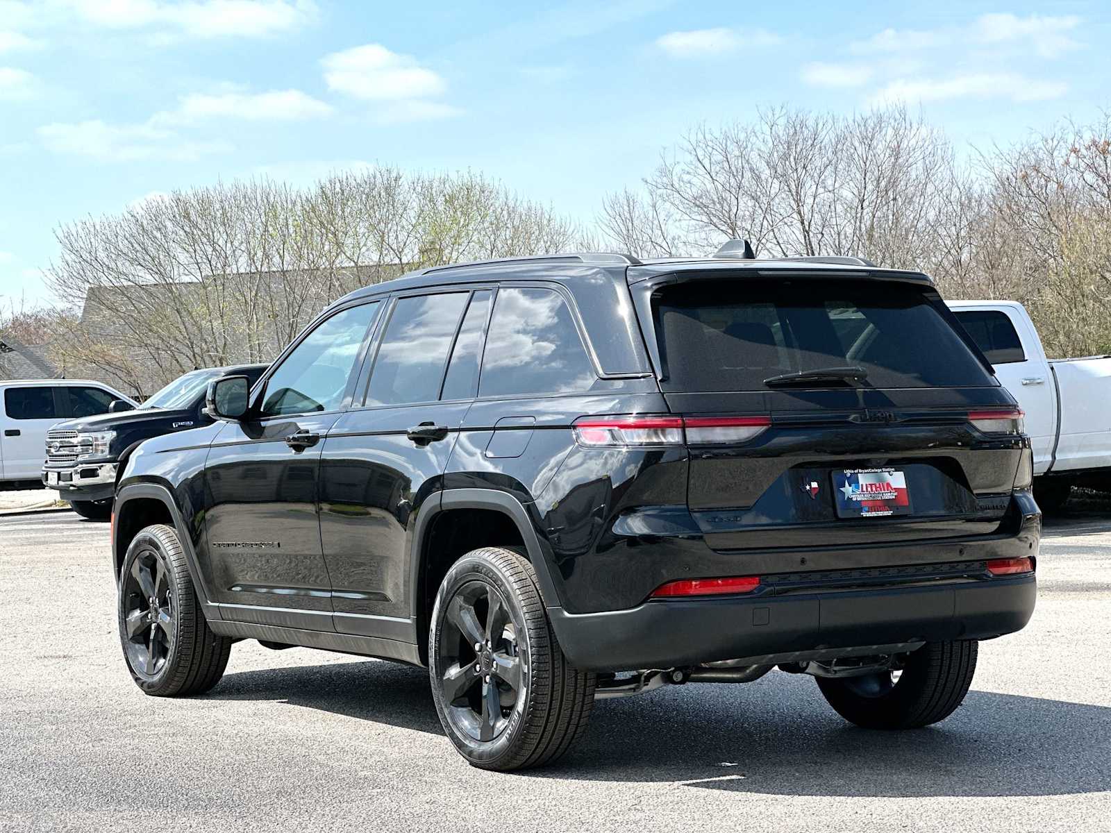 Thumbnail: 2025 Jeep Grand Cherokee - 13