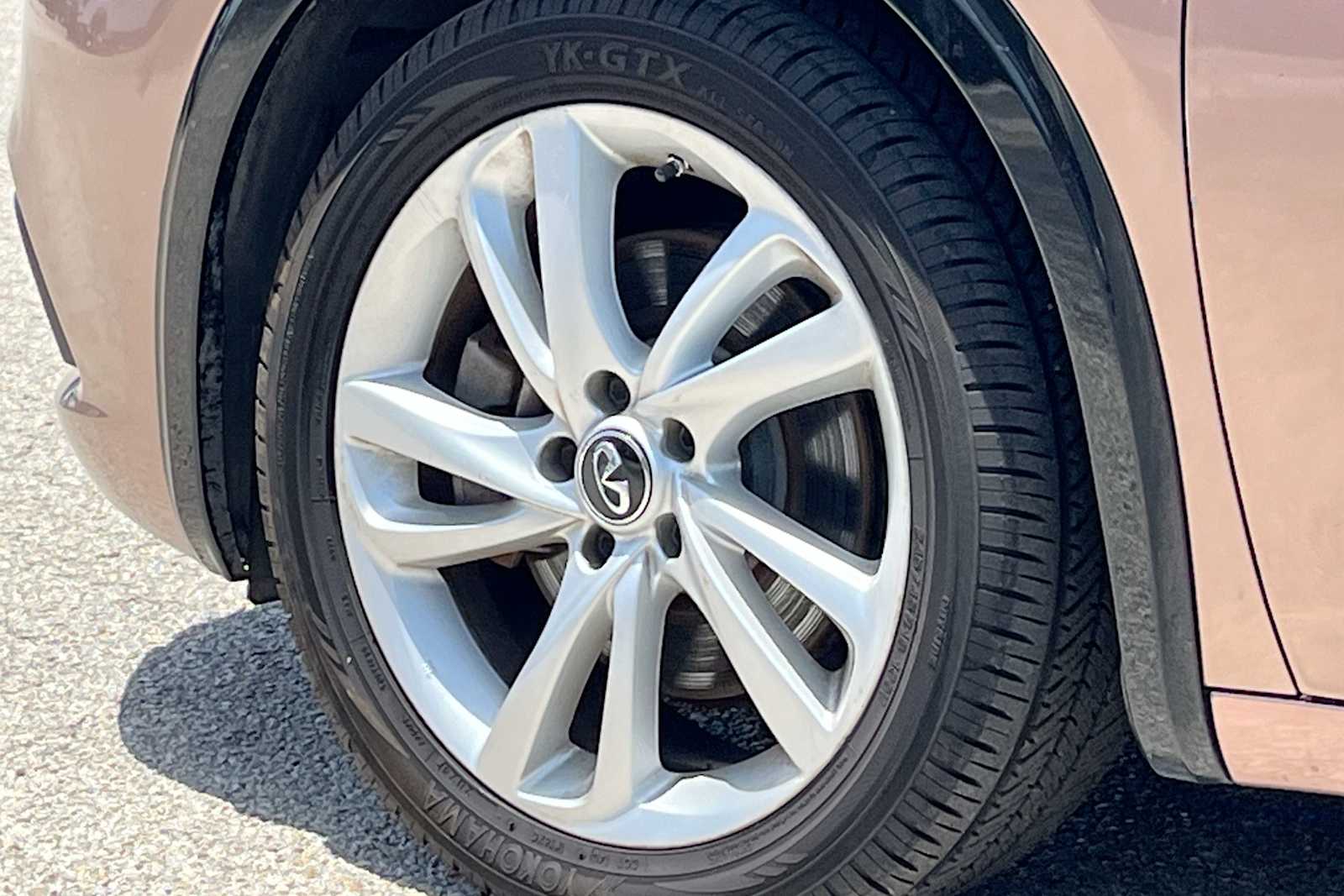 Thumbnail: 2019 INFINITI QX30 - 11