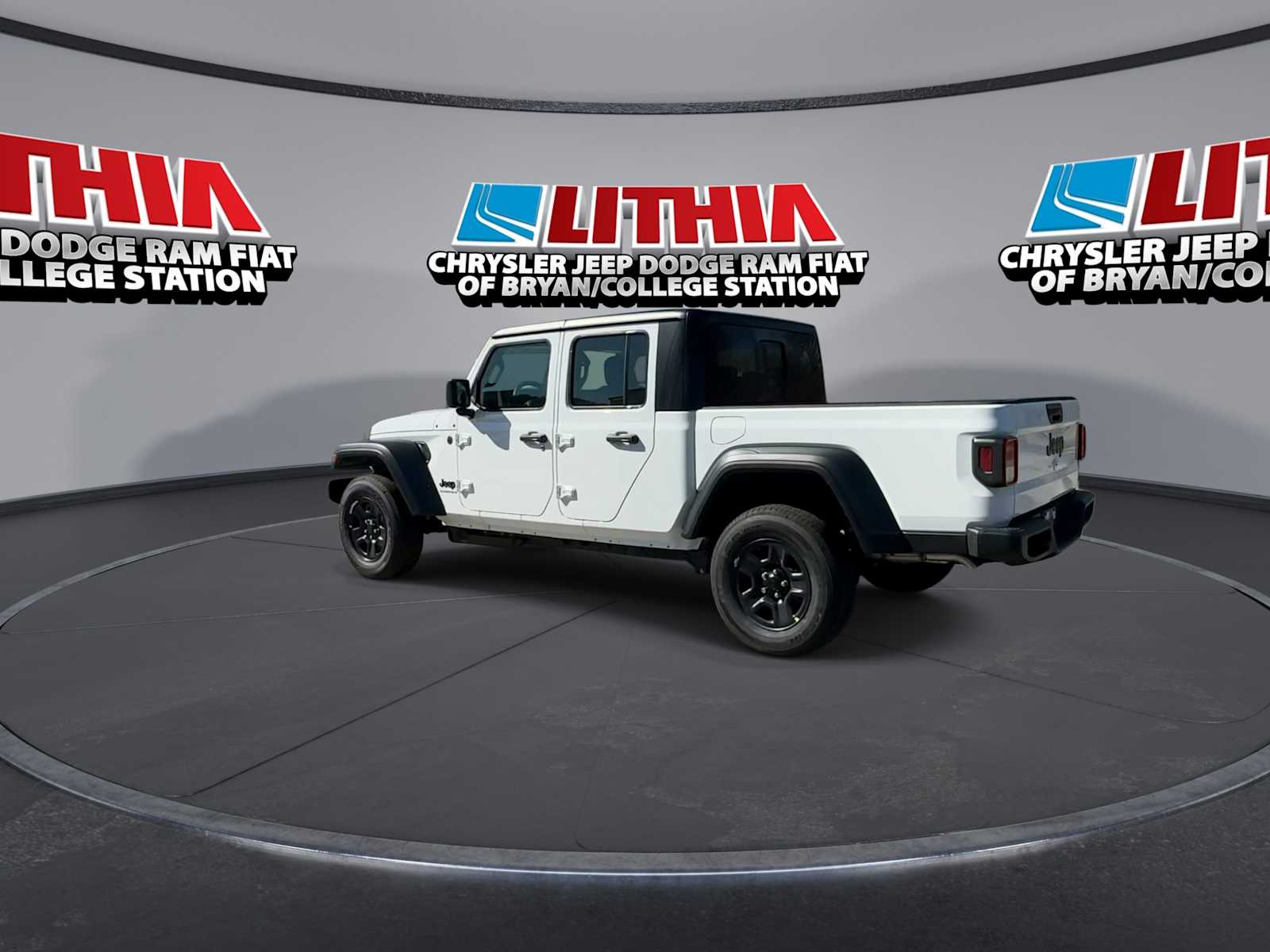 Thumbnail: 2026 Jeep Gladiator - 6