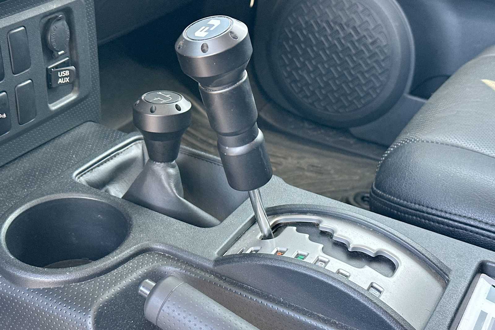 2013 Toyota FJ Cruiser Base 21