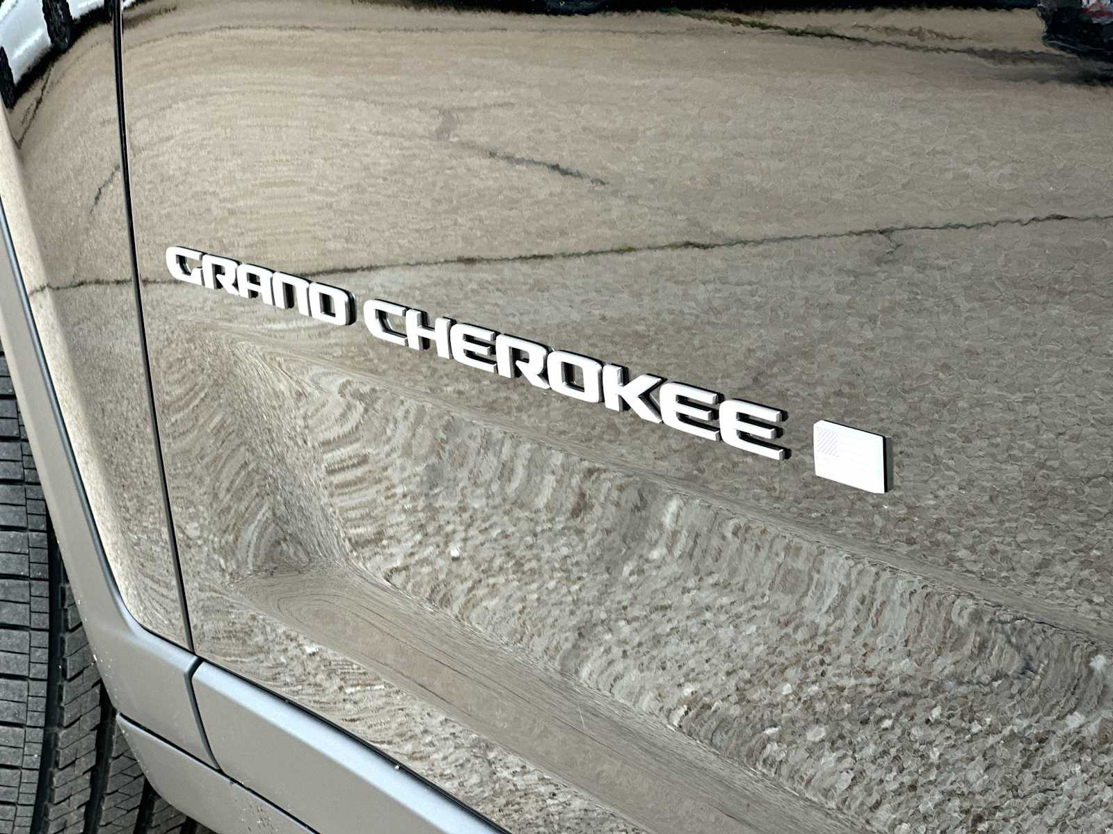 Thumbnail: 2026 Jeep Grand Cherokee - 15