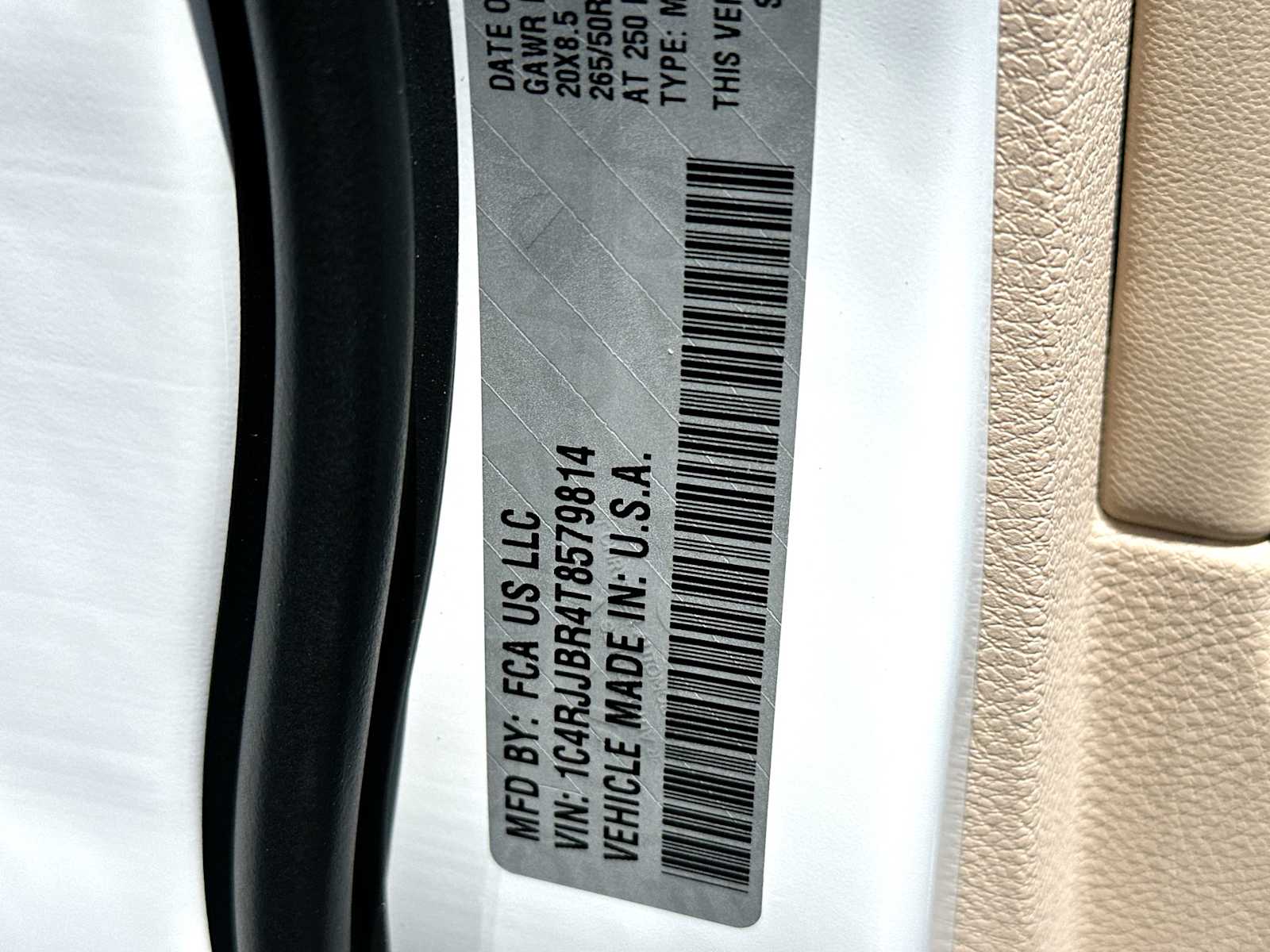 Thumbnail: 2026 Jeep Grand Cherokee - 22