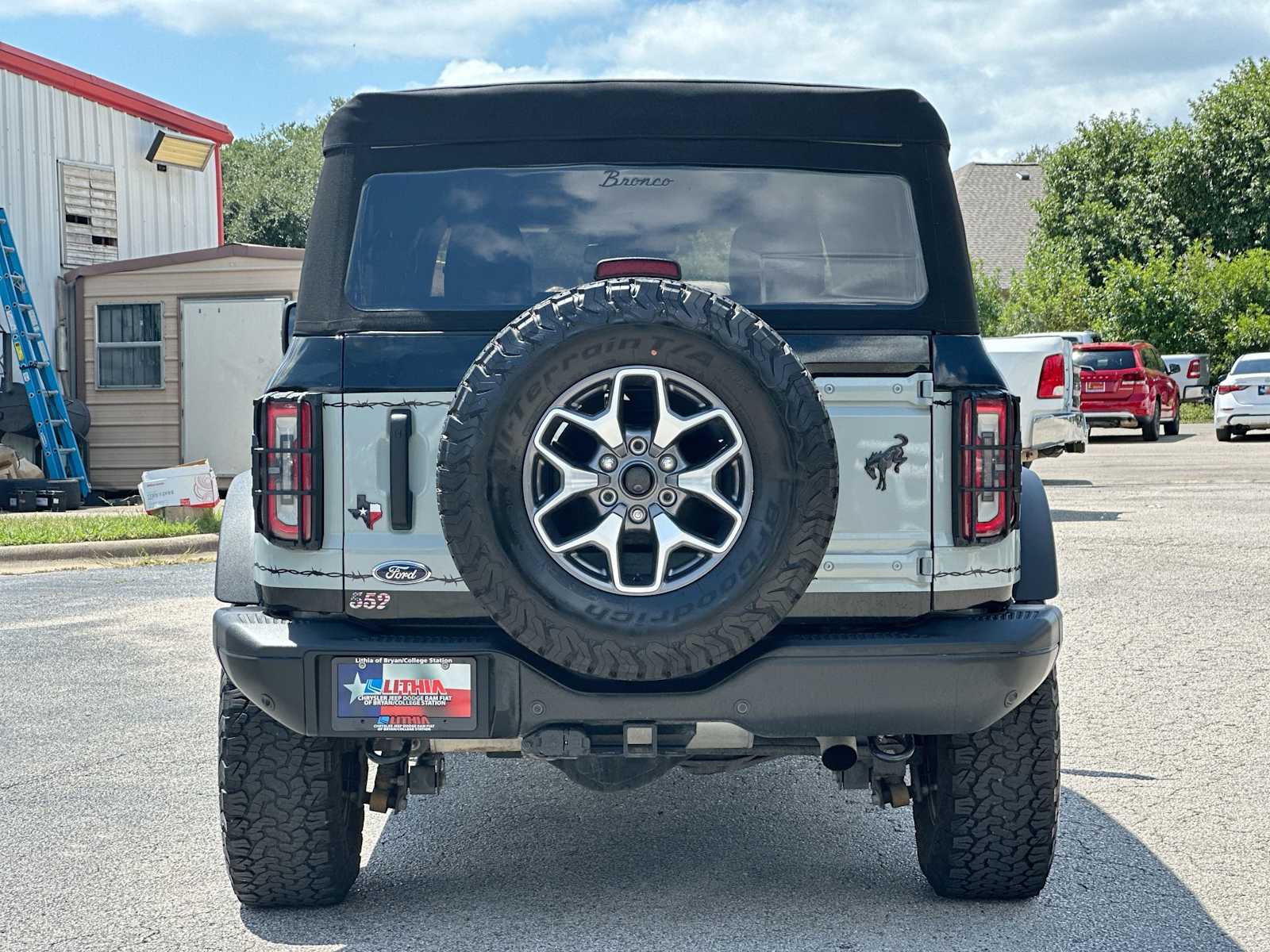 Thumbnail: 2023 Ford Bronco - 14