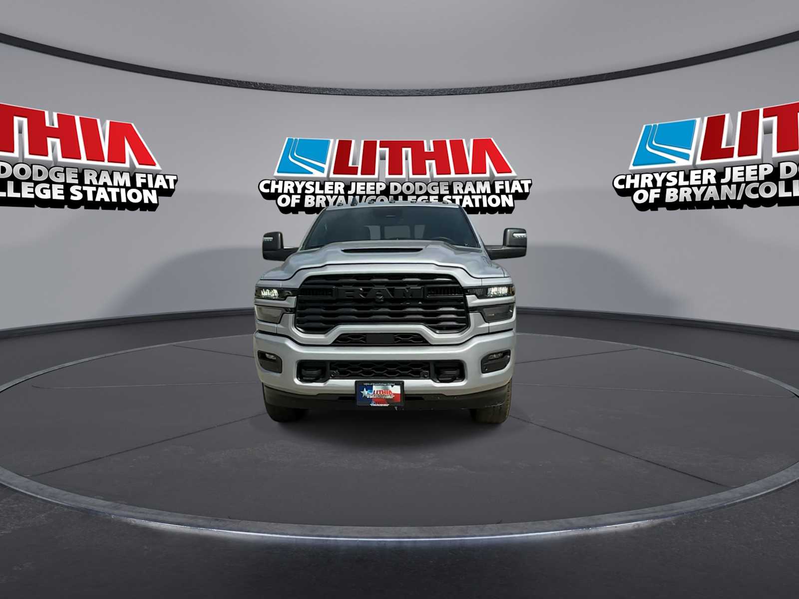 2026 Ram 2500 Tradesman photo 3