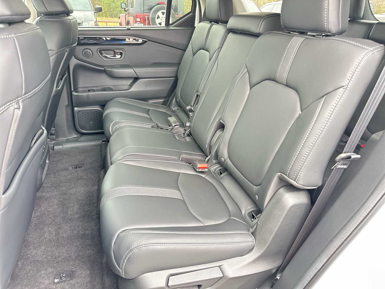 Thumbnail: 2024 Honda Pilot - 23