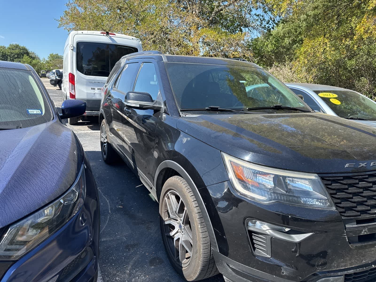 2018 Ford Explorer Sport photo 2