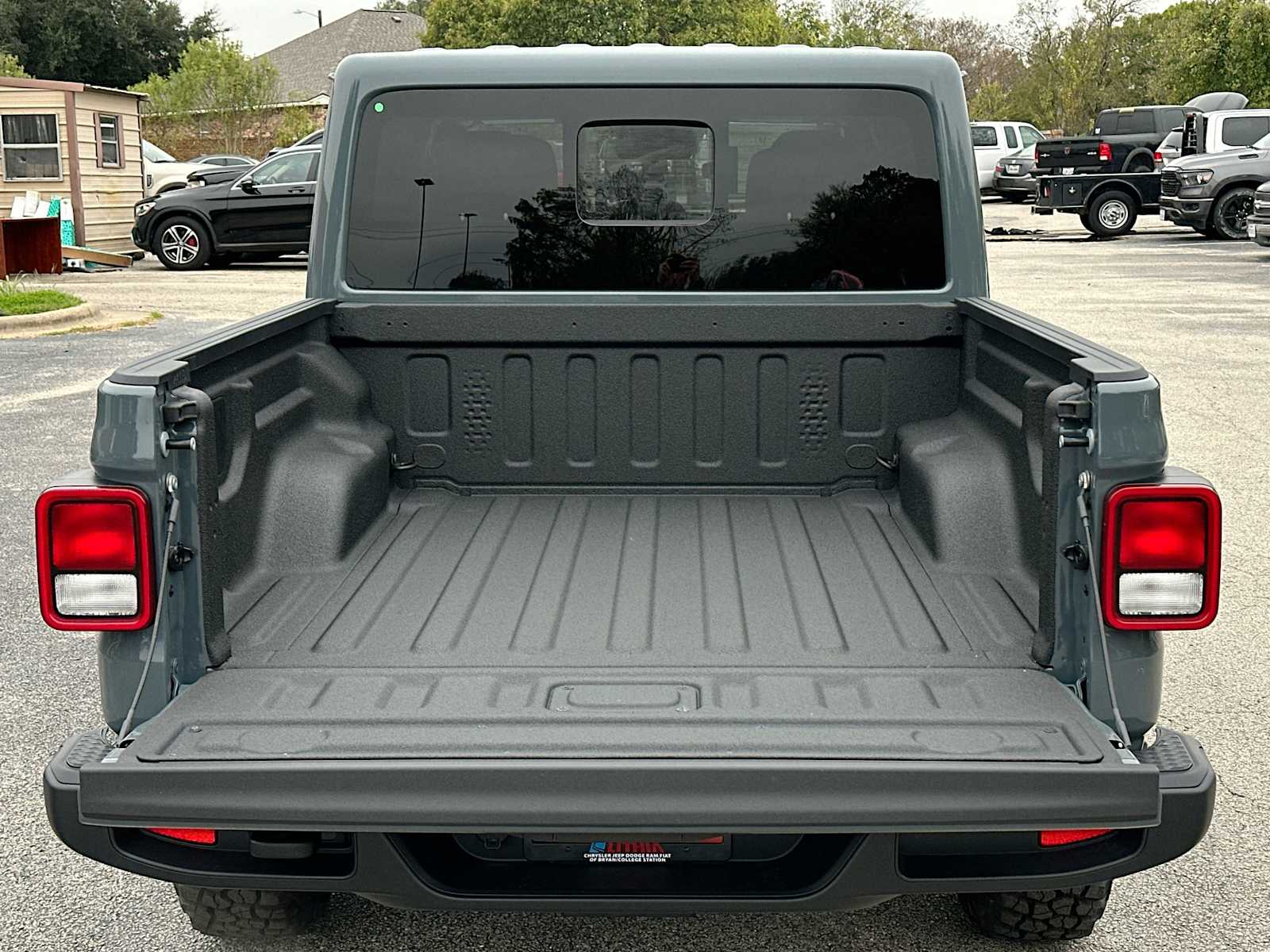 Thumbnail: 2026 Jeep Gladiator - 28