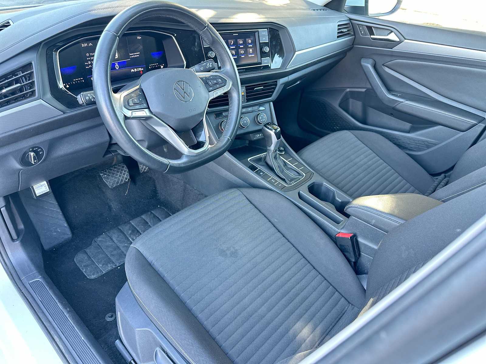 Thumbnail: 2024 Volkswagen Jetta - 18