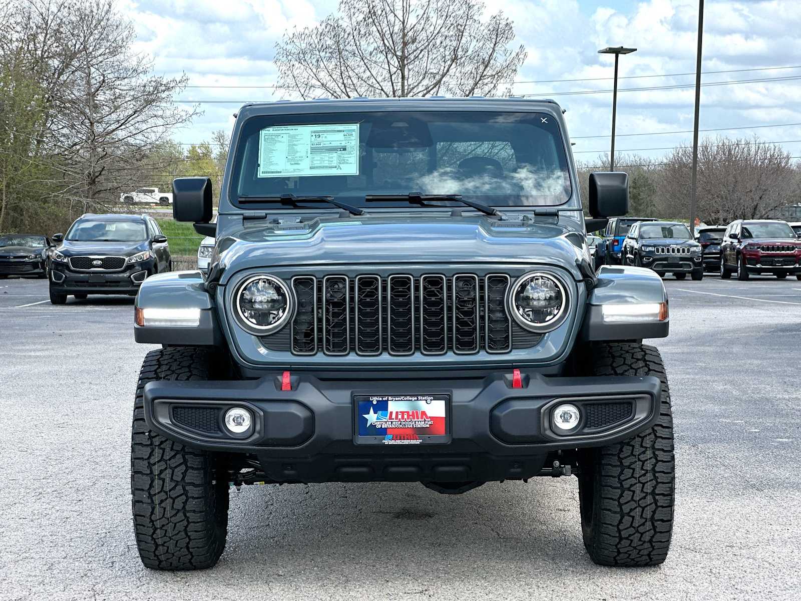 Thumbnail: 2026 Jeep Gladiator - 10