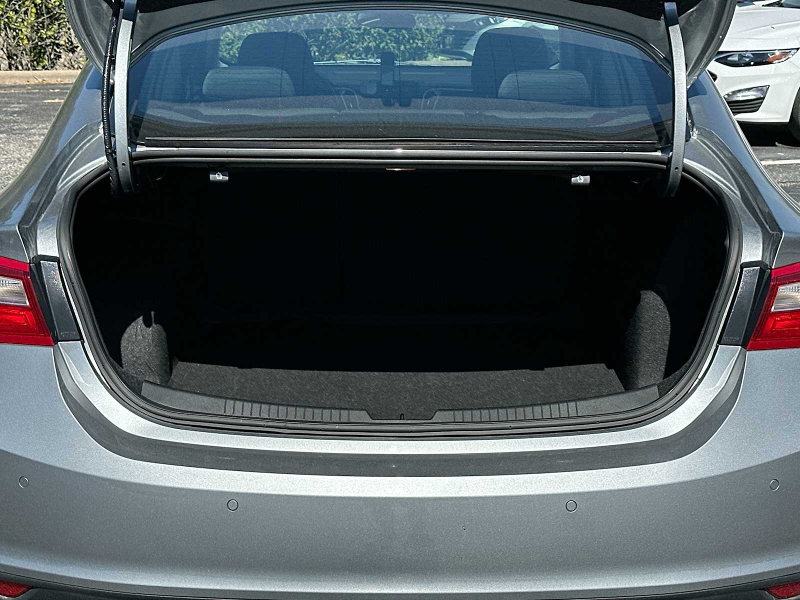 Thumbnail: 2025 Chevrolet Malibu - 28