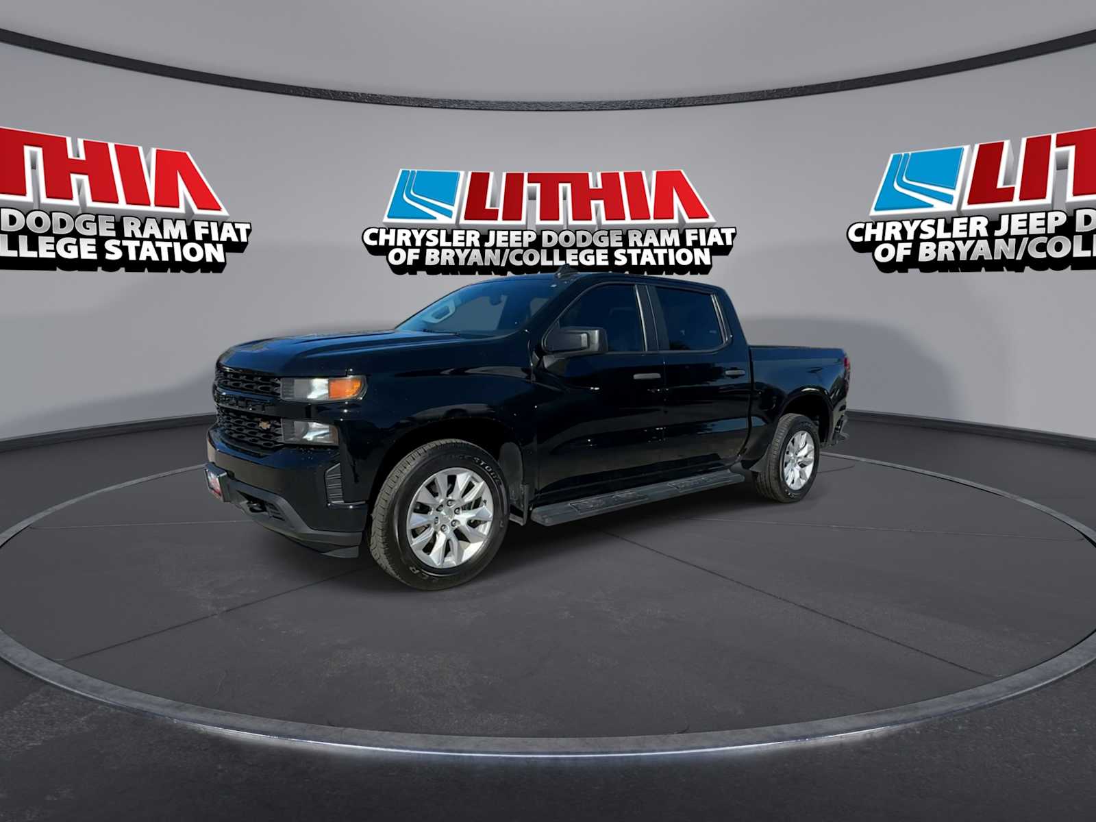 Thumbnail: 2021 Chevrolet Silverado 1500 - 4