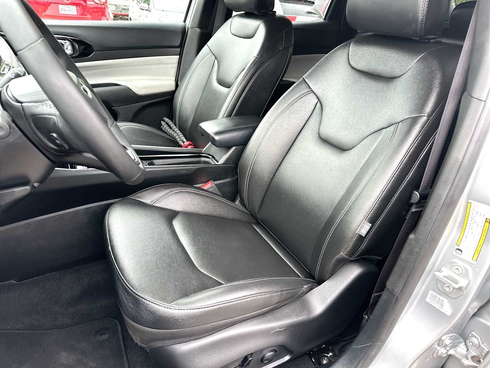 Thumbnail: 2025 Jeep Compass - 17