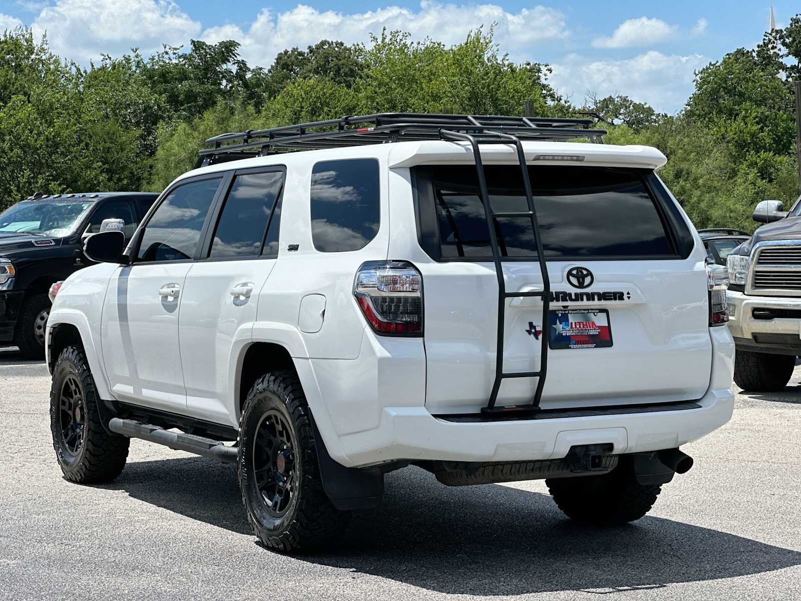 Thumbnail: 2021 Toyota 4Runner - 13