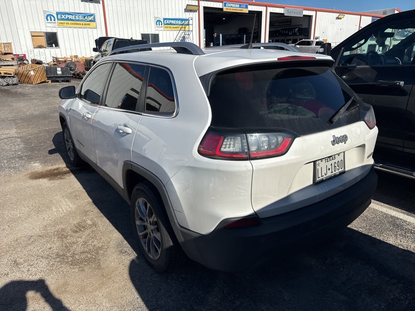 Thumbnail: 2019 Jeep Cherokee - 2