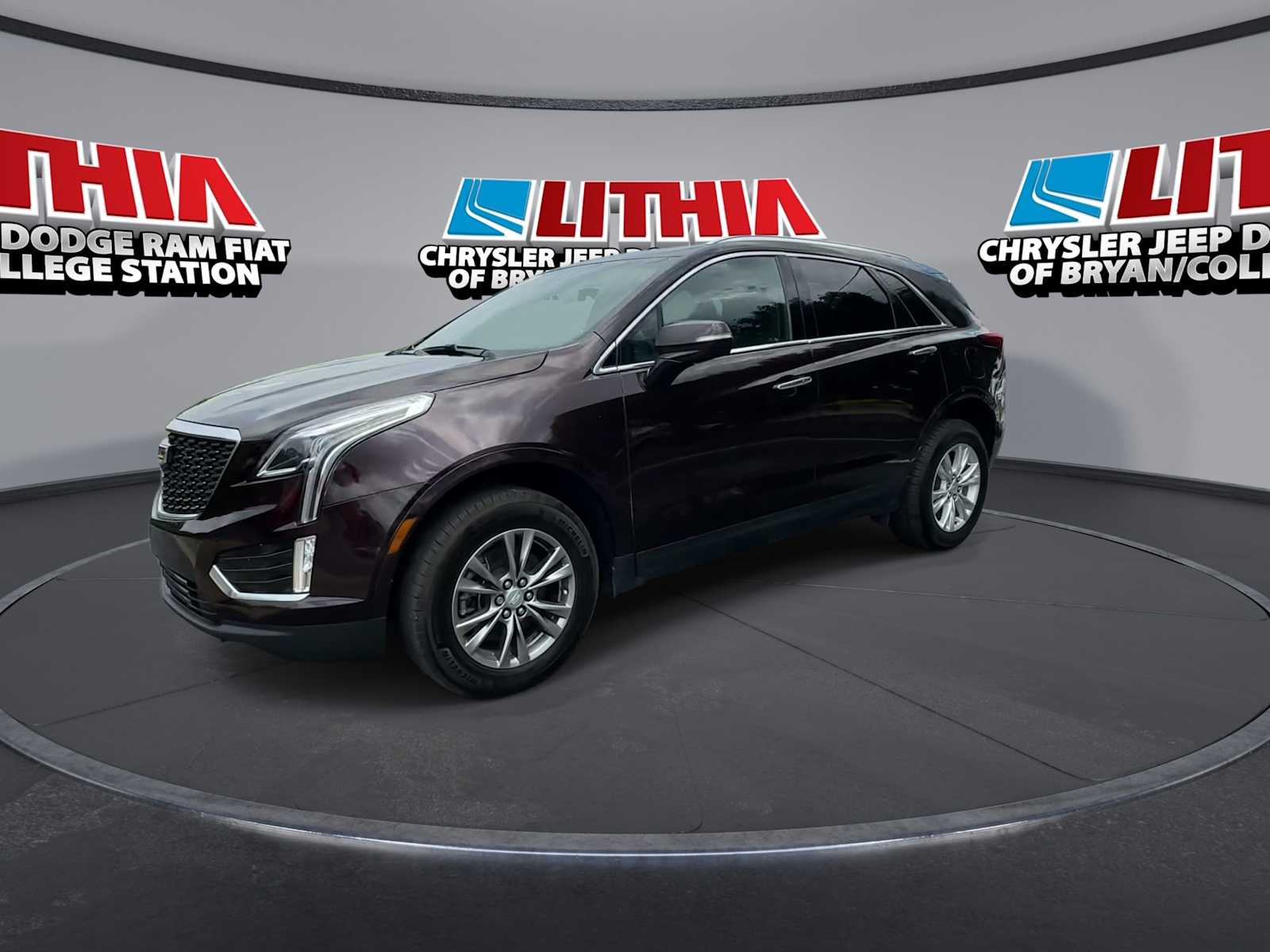 Thumbnail: 2021 Cadillac XT5 - 4