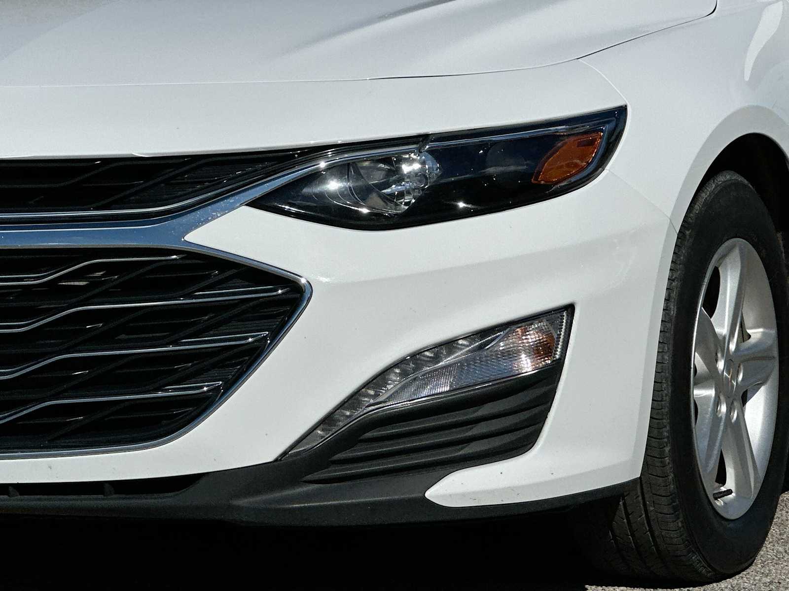 Thumbnail: 2024 Chevrolet Malibu - 16