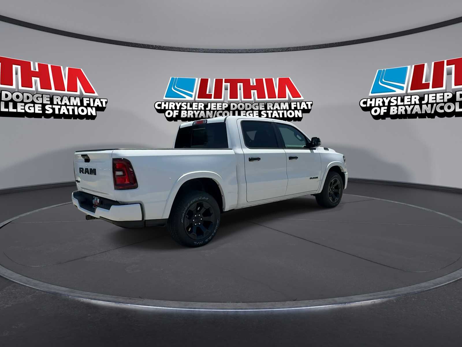 Thumbnail: 2026 RAM 1500 - 8