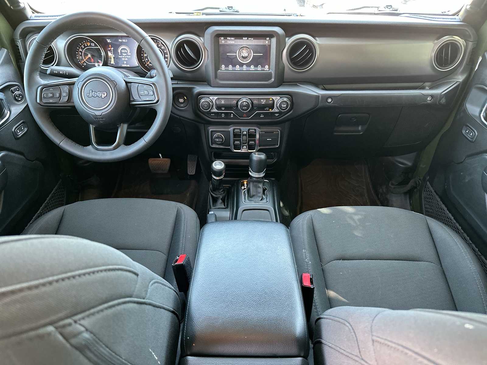 Thumbnail: 2023 Jeep Gladiator - 25