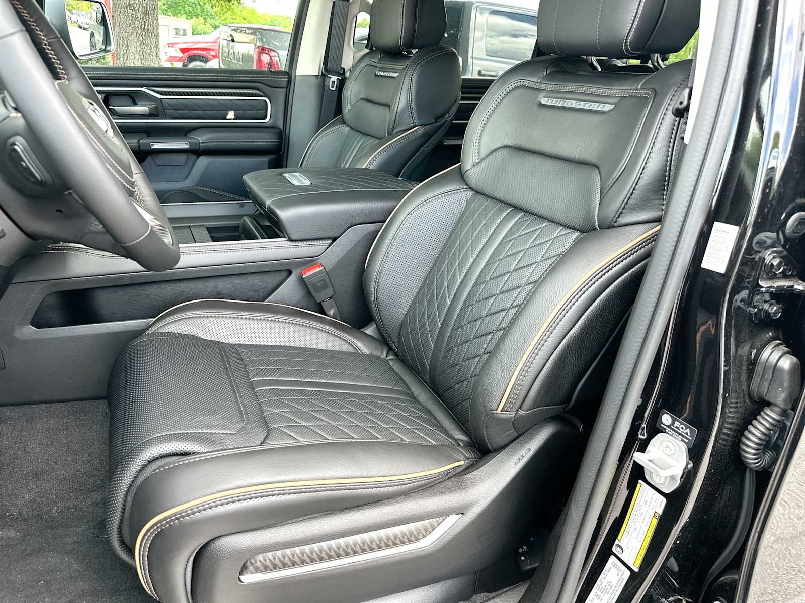 Thumbnail: 2026 RAM 1500 - 17